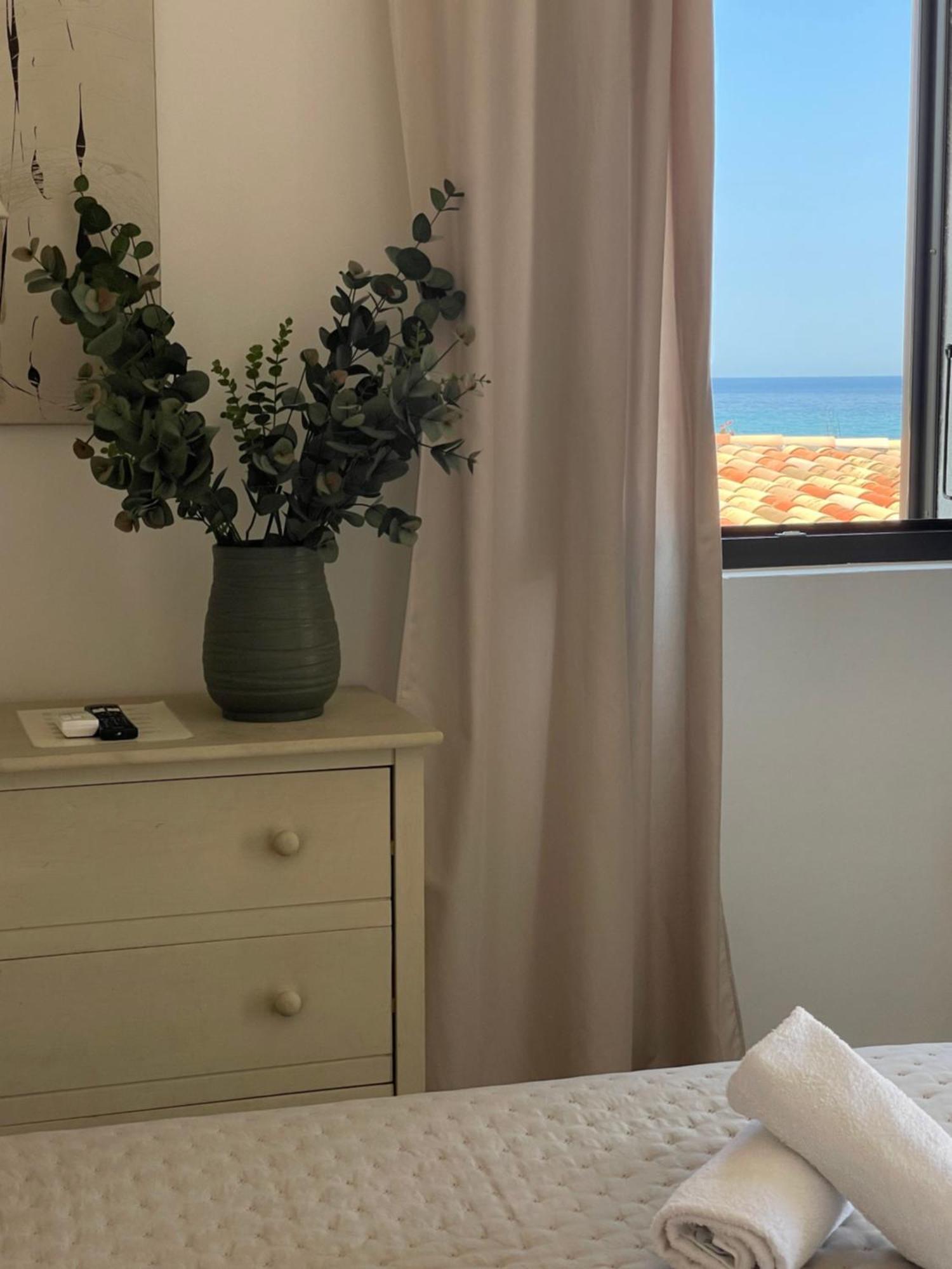 Hotel Restaurant La Caravelle Sari-Solenzara Kültér fotó